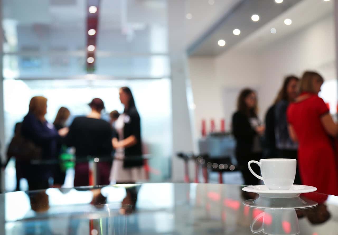 przerwa kawowa, catering na konferencji