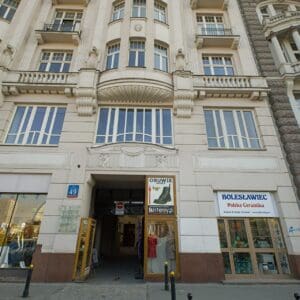 Centrum szkoleniowe Aleje Jerozolimskie 49 fasada budynku